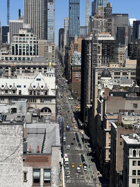 Picture of 5th Avenue